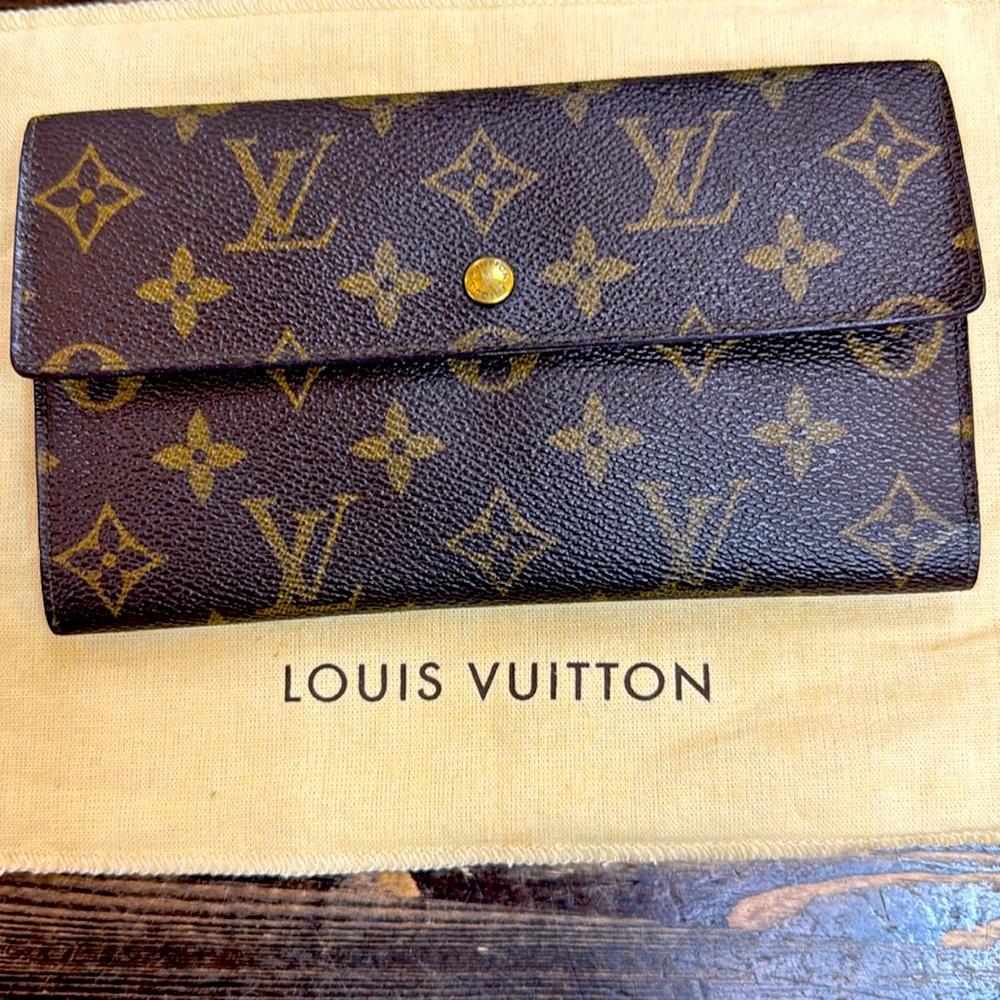 Louis Vuitton International Wallet - Vintage Condition… - Picture 1 of 16